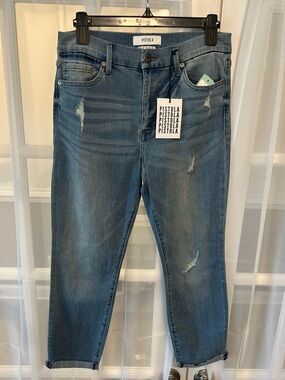 NWT PISTOLA Size 29 Distressed Cropped Ankle Jeans Light Wash Premium Denim